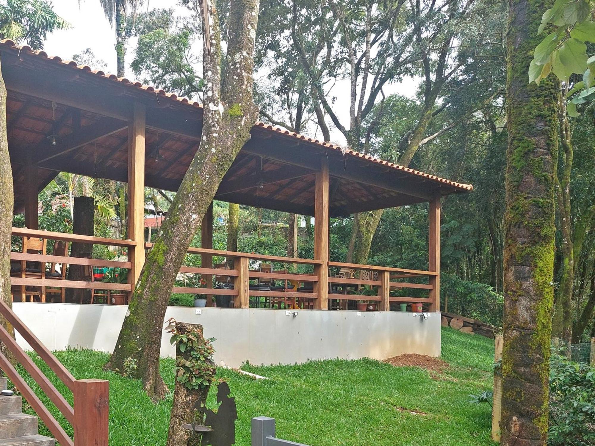 Pousada Aquarela - Macacos Hotel Macacos  Luaran gambar